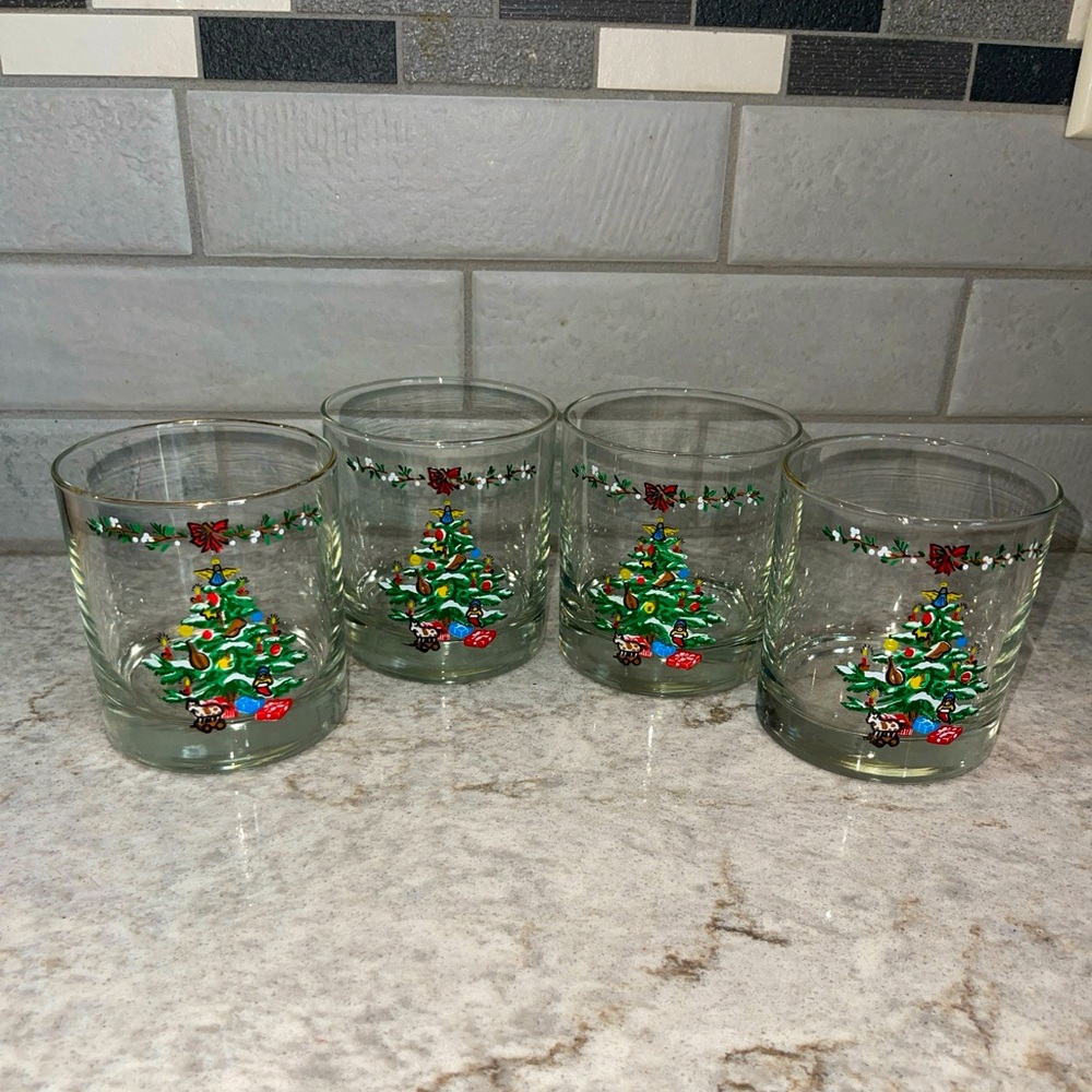 Vintage Set Of 4 Eggnog Low Ball Glasses Christmas Tree Angel Holiday Tradition